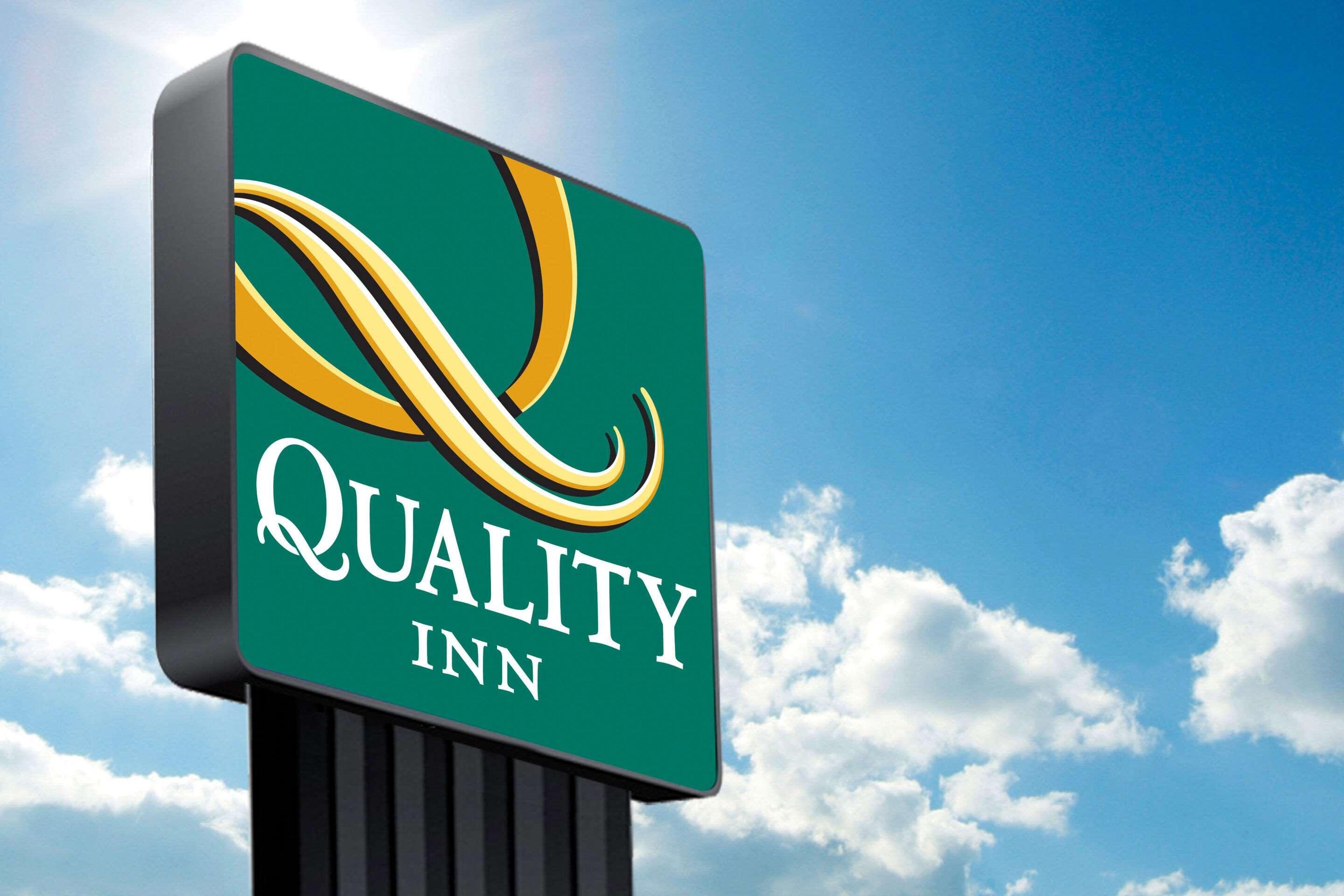 Quality Inn Wayne - Fairfield Area Екстер'єр фото